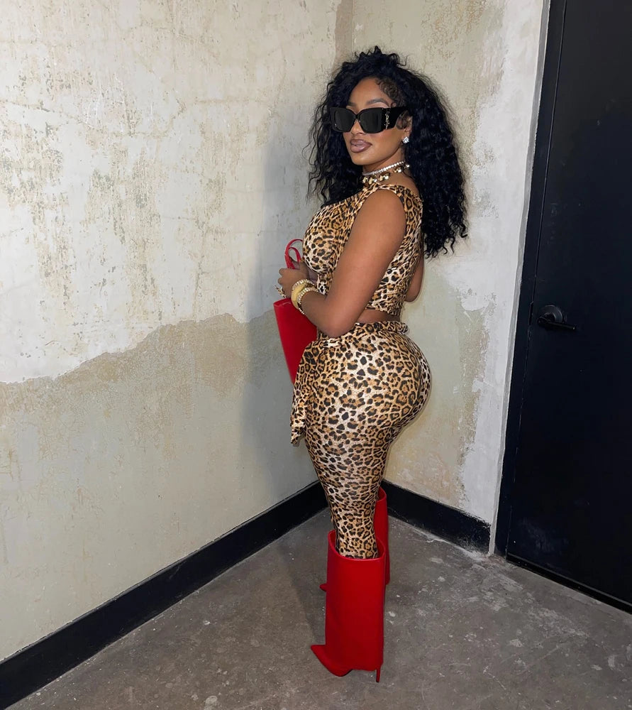 Leopard Print 2 Two Piece Set Women Outfit Sleeveless Crop Top and Shorts Sets 2025 Trendy Sexy Stretch Lace-Up Capri Pant Suit