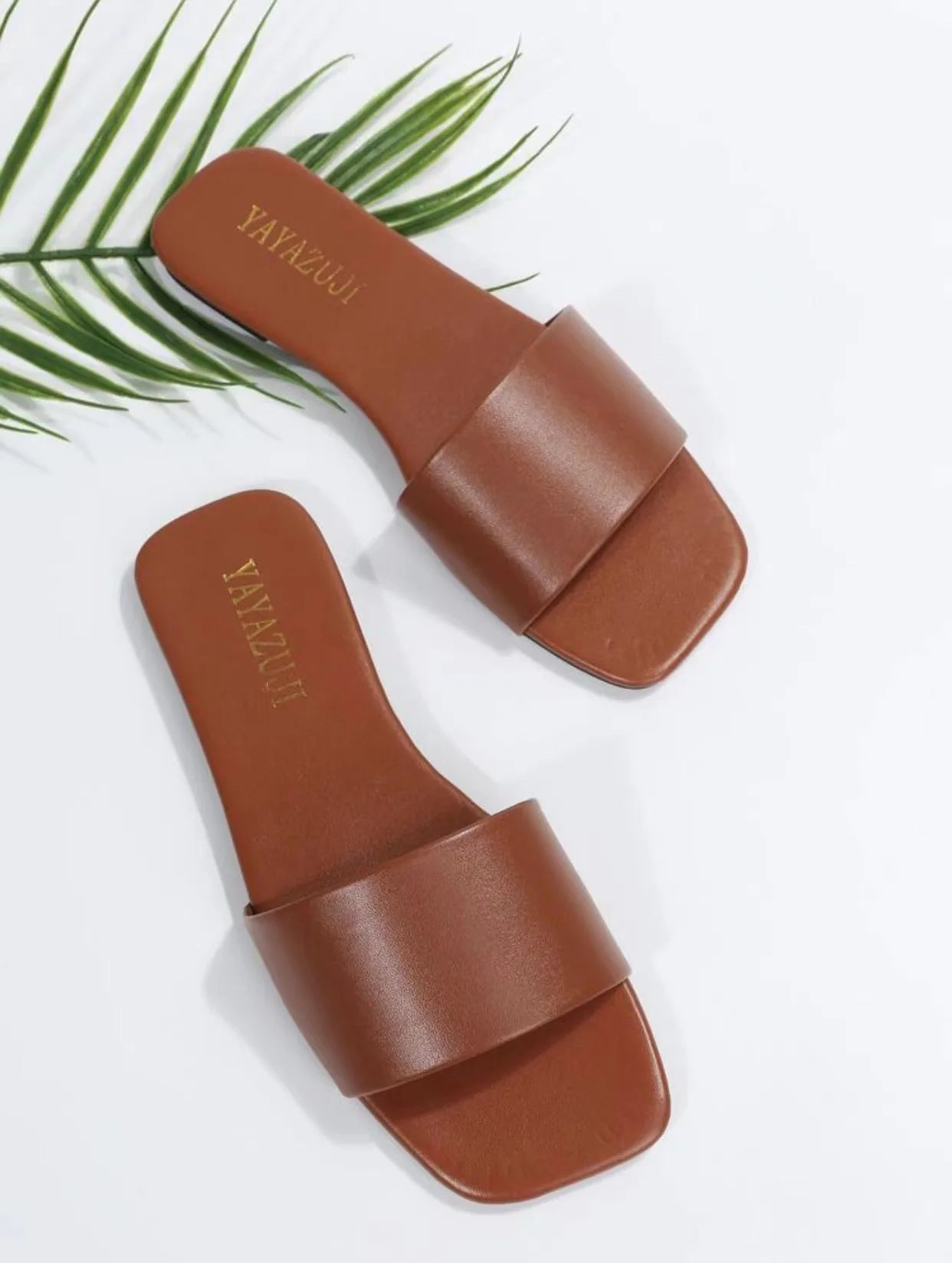 2025 New Summer Women Fashion Flat Street Slippers