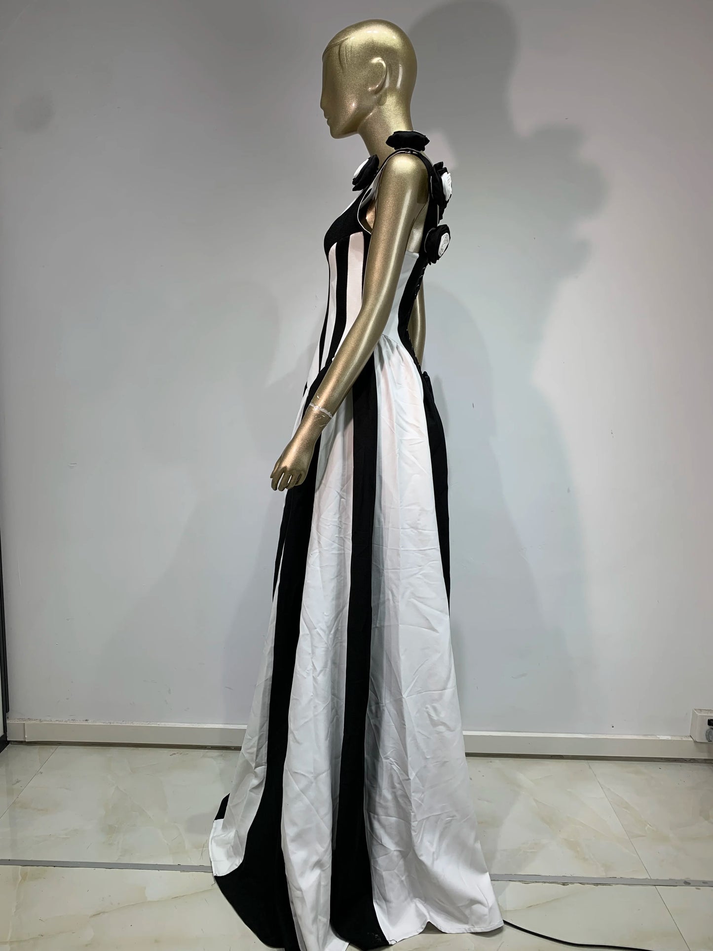 2025 New Spring Women Sleeveless Sexy V-Neck Bodycon Long Bandage Dress Fashion Celebrate Birthday Evening Party Dress Vestido