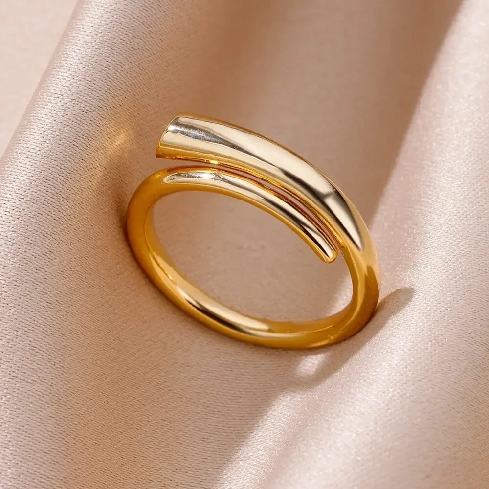 Women's Stainless Steel Heart Ring Gold Waterproof