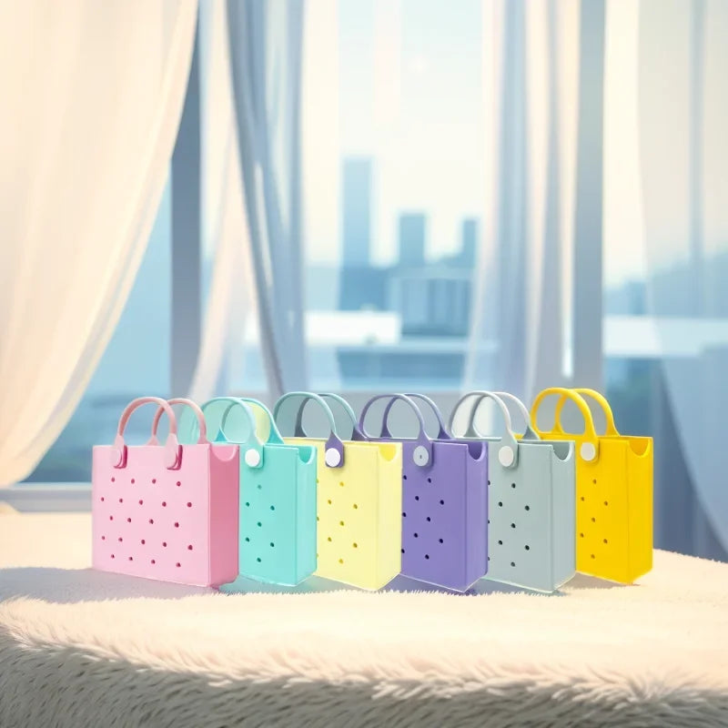 New Women Fashion Punched Handbag