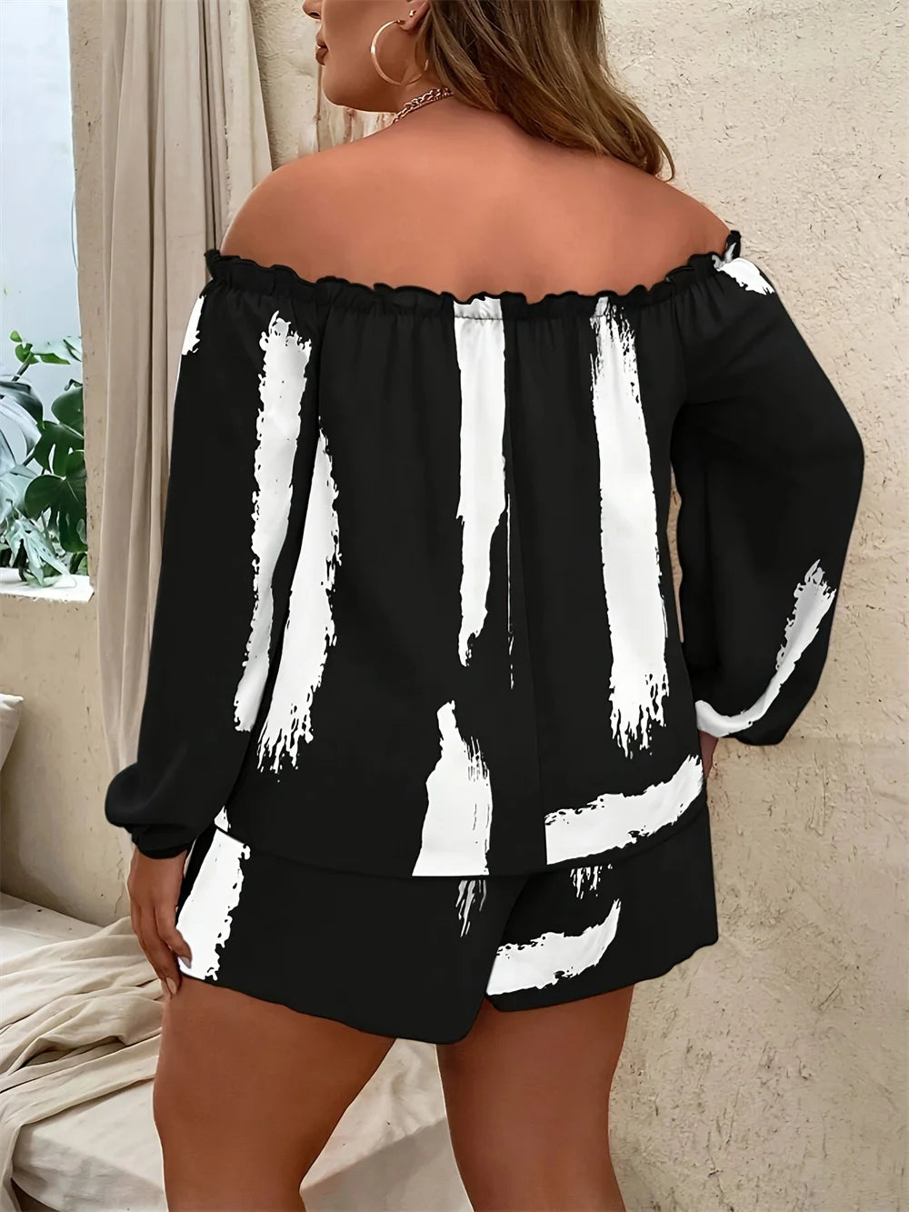 GIBSIE Plus Size Casual Print Long Sleeve Off Shoulder Tops Spring Summer Holiday Female Shorts Two Piece Set for Women Outfits