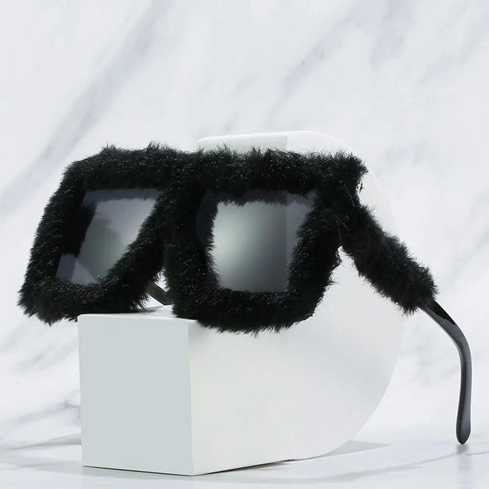 Oversized Square Women Sunglasses New Fashion Furrry Frame Gradient Shades Eyewear Retro Brand Design Winter Sun Glasses 2025