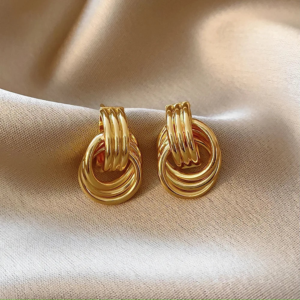 Three-Layer Textured Intersecting Knot Earring