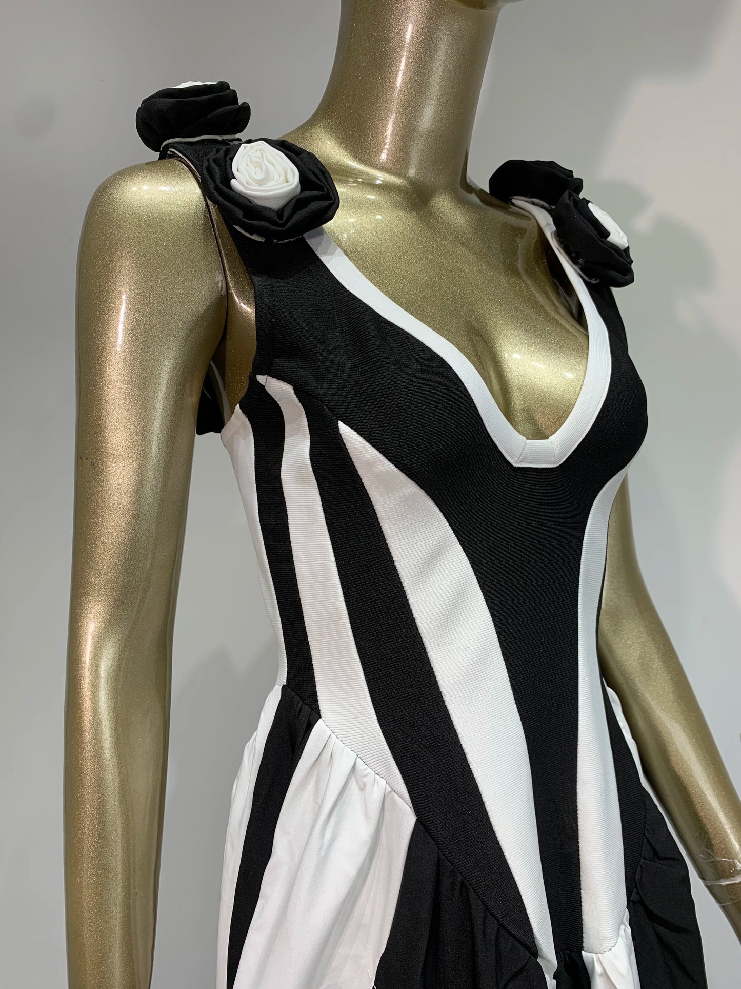 2025 New Spring Women Sleeveless Sexy V-Neck Bodycon Long Bandage Dress Fashion Celebrate Birthday Evening Party Dress Vestido