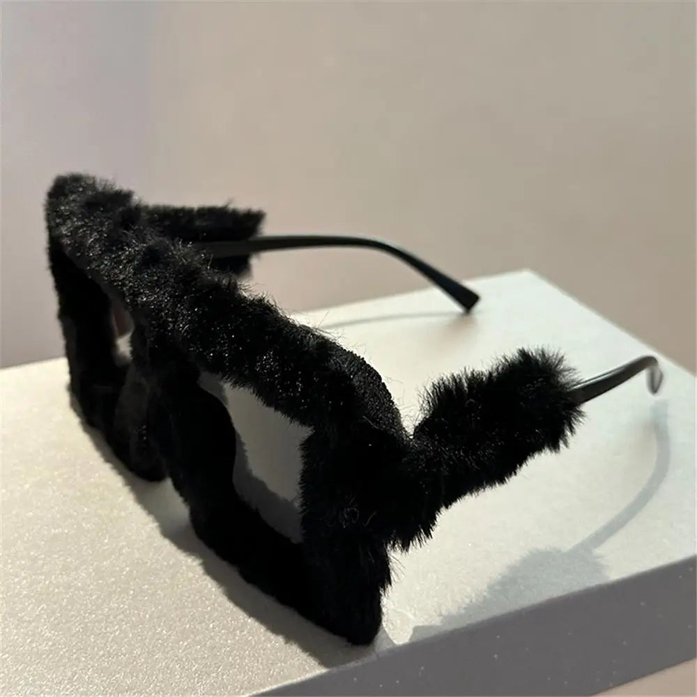 Oversized Square Women Sunglasses New Fashion Furrry Frame Gradient Shades Eyewear Retro Brand Design Winter Sun Glasses 2025