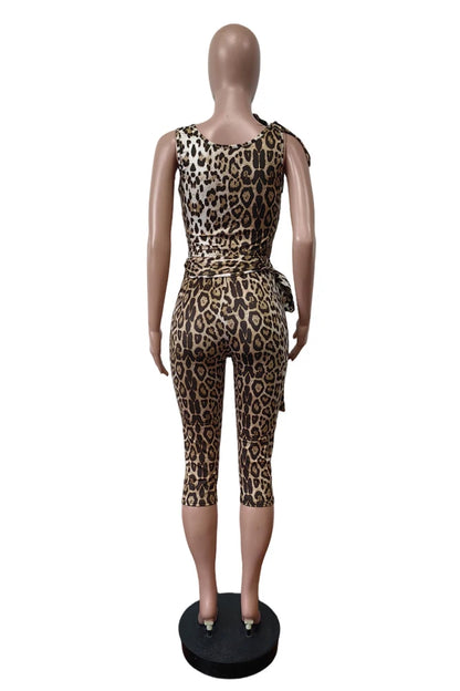 Leopard Print 2 Two Piece Set Women Outfit Sleeveless Crop Top and Shorts Sets 2025 Trendy Sexy Stretch Lace-Up Capri Pant Suit